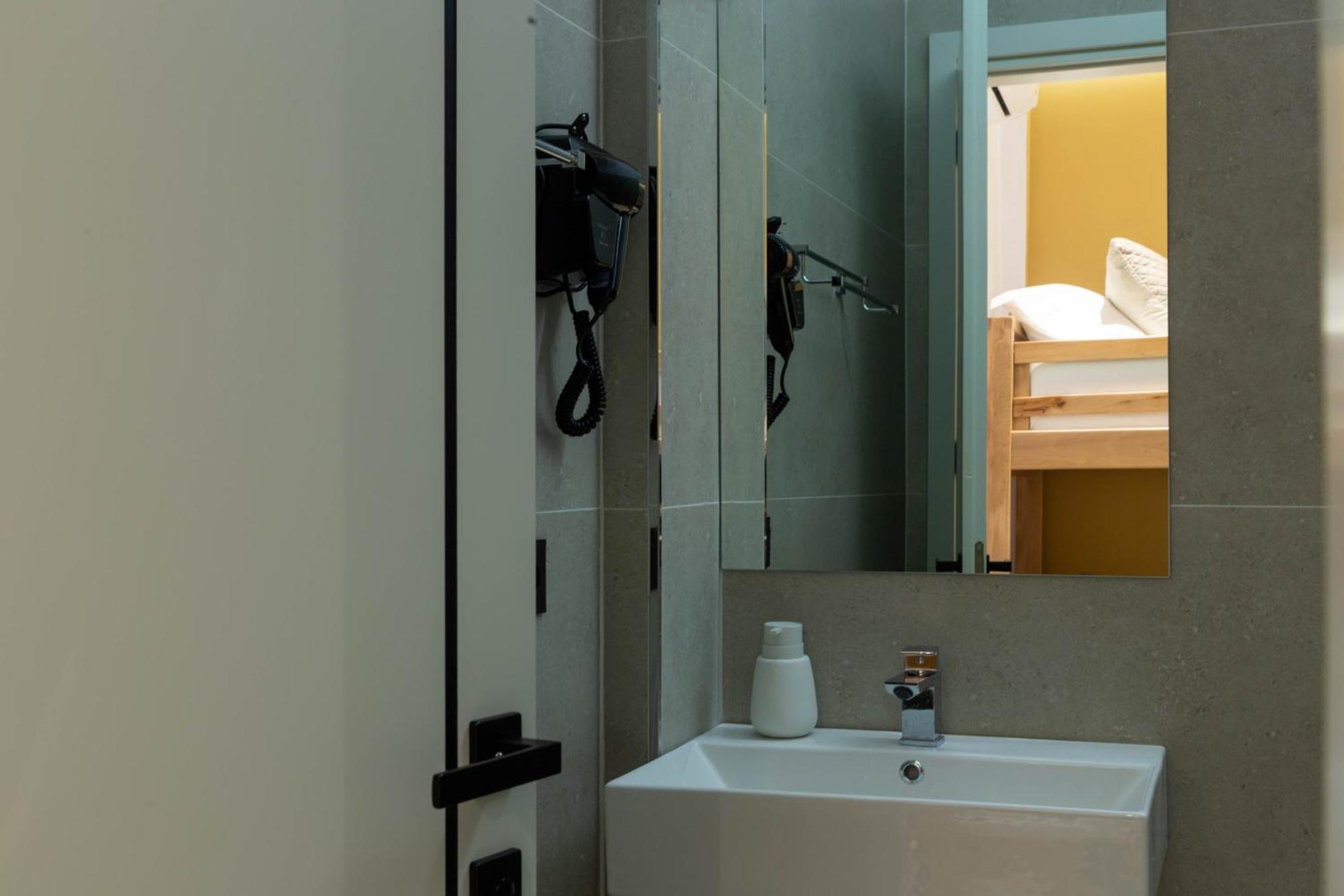 Amau Beach Rooms Durrës Eksteriør billede